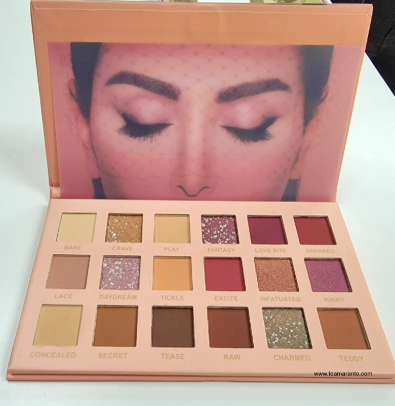 PALETA DE SOMBRAS NEW NUDE COLORES OTOÑALES CON 18 TONOS DIFERENTES