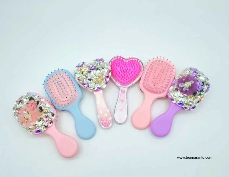 Cepillo Pequeño decorado con Brillantes, Varios Modelos 