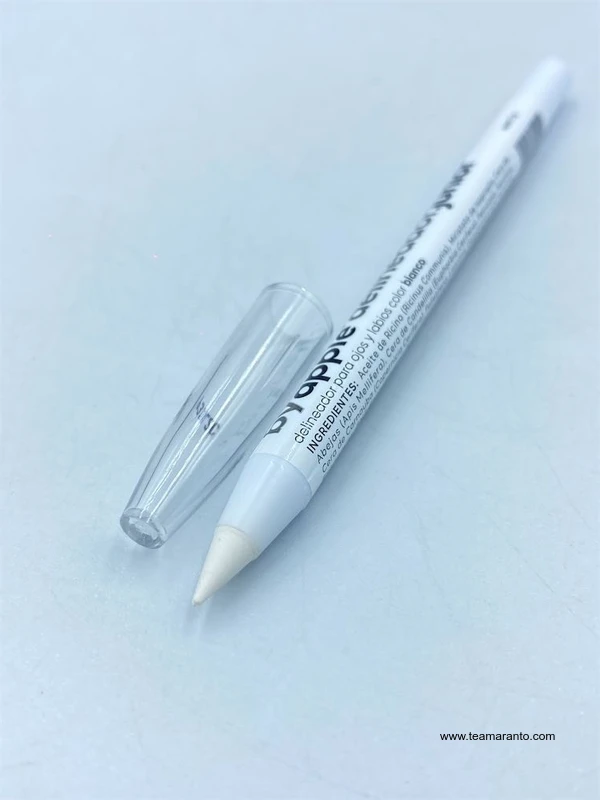 Delineador junior para ojos y labios color blanco marca By Apple